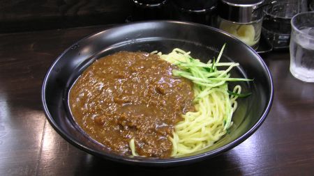 ジャージャー麺