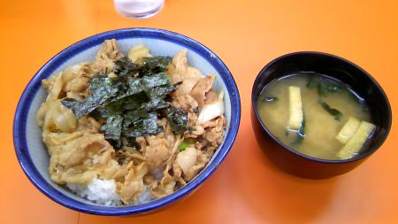 豚丼（４５０円）