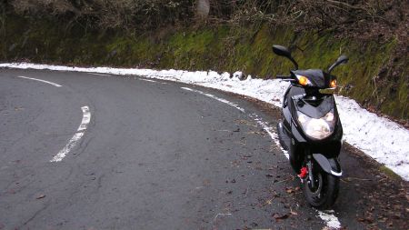 標高が高くなるにつれて雪も増えていく