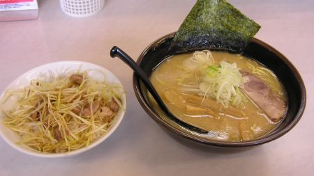 ラーメンとネギライス