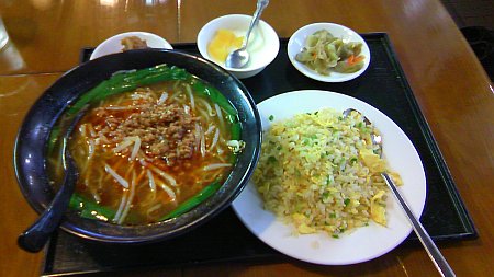 チャーハンとラーメン定食