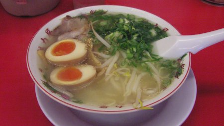 しお味玉ラーメン（830円＠東日本価格）