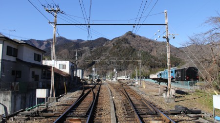 三峰口駅と秩父鉄道車両公園