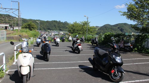 駐輪場からも電車撮影可能