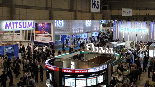 CEATEC JAPAN 2011(ホール8付近から撮影)