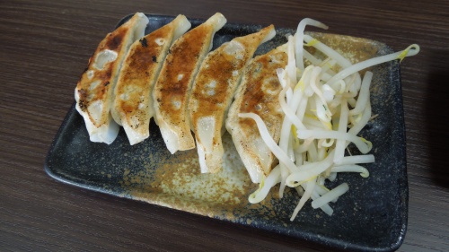 白餃子（250円）