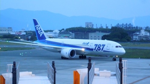 B787-8