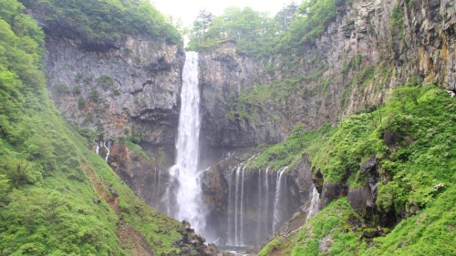 華厳の滝