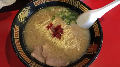 天然とんこつラーメン