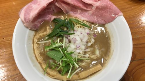 煮干しとんこつラーメン