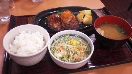 和風ハンバーグ定食